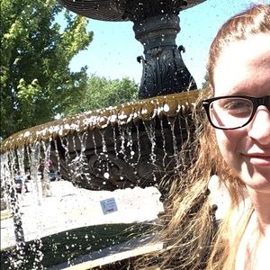 Meet your Posher, Lillily